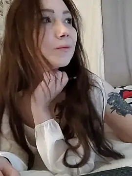 Snapshot of _San_Sara_ chatting on 11-14-25, 05:28 San Sara online show from 11-14-25, 05:28