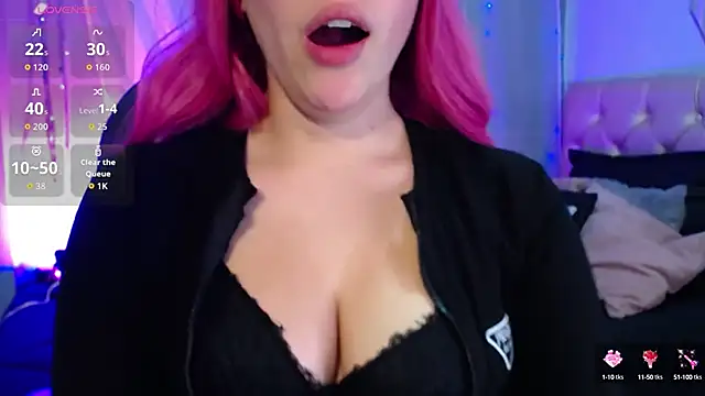 Snapshot of Lulugh_ chatting on 10-14-25, 07:25 Lulugh online show from 10-14-25, 07:25