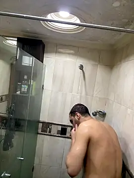   Damian    online show from 10-05-25, 09:24