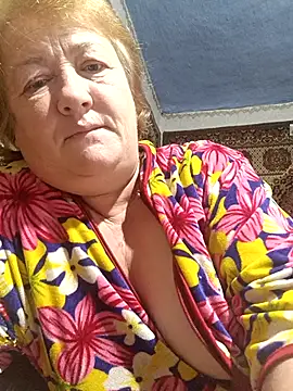 Snapshot of NikaLove49011 chatting on 10-08-25, 05:38 NikaLove49011 online show from 10-08-25, 05:38