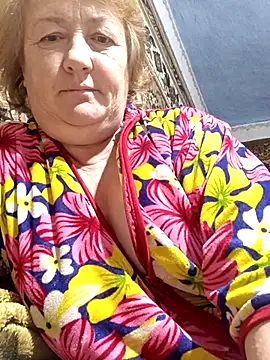 Snapshot of NikaLove49011 chatting on 10-10-25, 01:48 NikaLove49011 online show from 10-10-25, 01:48