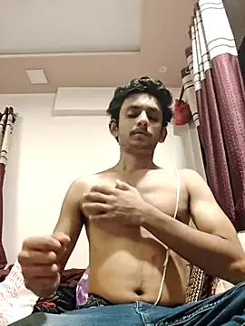 Snapshot of yung_cplz chatting on 09-25-25, 01:04 yung cplz online show from 09-25-25, 01:04