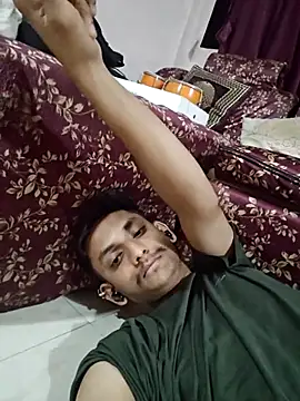 Snapshot of yung_cplz chatting on 10-07-25, 04:15 yung cplz online show from 10-07-25, 04:15