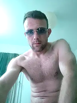 Snapshot of SexSavrem06 chatting on 11-14-25, 06:28 SexSavrem06 online show from 11-14-25, 06:28