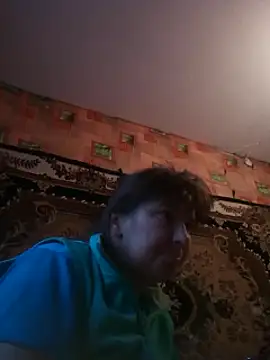 Snapshot of Romashka33011 chatting on 10-19-25, 11:44 Romashka33011 online show from 10-19-25, 11:44