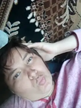 Snapshot of Romashka33011 chatting on 10-26-25, 09:37 Romashka33011 online show from 10-26-25, 09:37