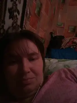 Snapshot of Romashka33011 chatting on 11-02-25, 05:37 Romashka33011 online show from 11-02-25, 05:37