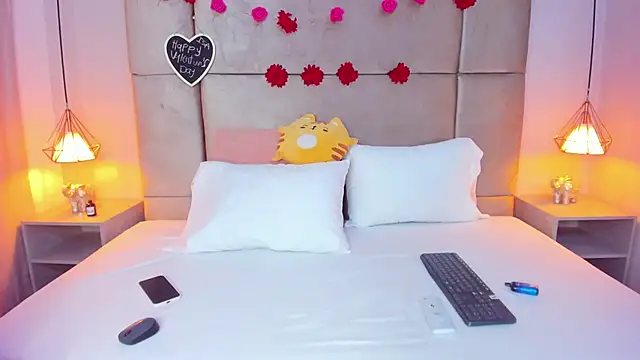 Snapshot of isabel_sofiaa chatting on 02-15-26, 03:14 isabel sofiaa online show from 02-15-26, 03:14