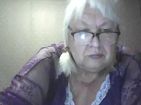Snapshot of Alexia64231 chatting on 05-26-26, 12:50 Alexia64231 online show from 05-26-26, 12:50