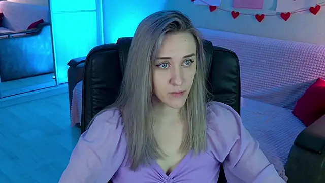 Snapshot of Free_Harmony chatting on 09-18-25, 07:16 Free Harmony online show from 09-18-25, 07:16