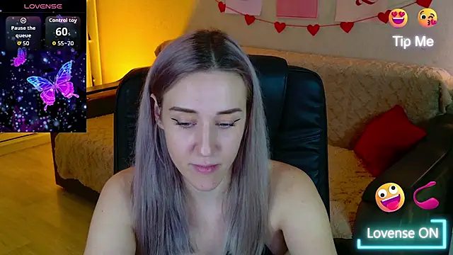 Snapshot of Free_Harmony chatting on 09-23-25, 07:39 Free Harmony online show from 09-23-25, 07:39