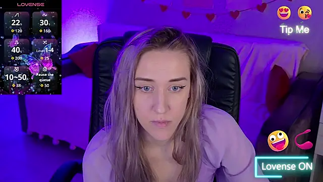 Snapshot of Free_Harmony chatting on 10-19-25, 08:20 Free Harmony online show from 10-19-25, 08:20