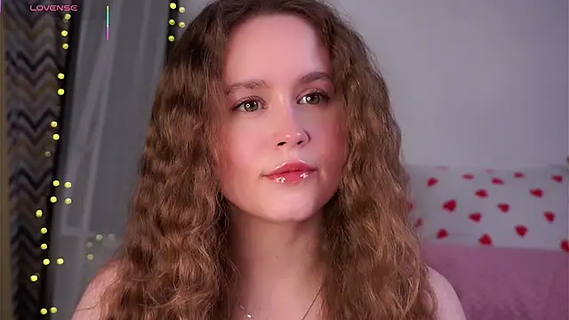 Snapshot of SusannaScholler chatting on 04-30-26, 10:25 SusannaScholler online show from 04-30-26, 10:25