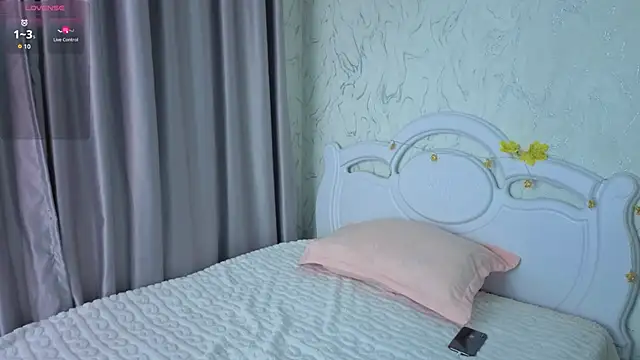 Snapshot of akino_hen chatting on 11-09-25, 04:05 akino hen online show from 11-09-25, 04:05