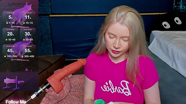 Lillie Berry online show from 03-15-26, 04:51