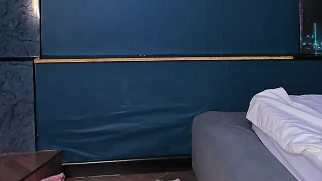 Lillie Berry online show from 04-16-26, 04:24