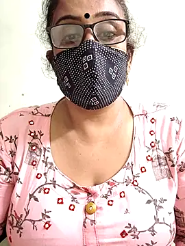 Snapshot of sweet-lotus chatting on 09-25-25, 12:53 sweet-lotus online show from 09-25-25, 12:53