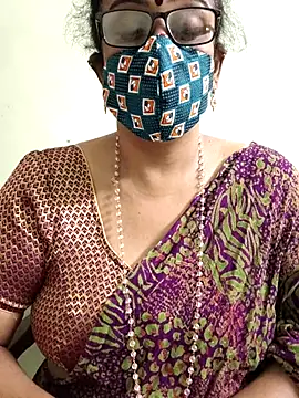 Snapshot of sweet-lotus chatting on 10-07-25, 06:10 sweet-lotus online show from 10-07-25, 06:10