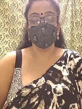 Snapshot of sweet-lotus chatting on 10-12-25, 05:01 sweet-lotus online show from 10-12-25, 05:01