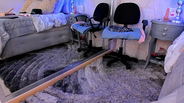 Yara Bliss  online show from 01-18-26, 05:06