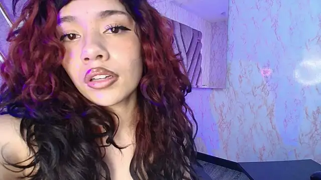 Snapshot of redd_pandaa chatting on 06-14-26, 03:19 redd pandaa online show from 06-14-26, 03:19