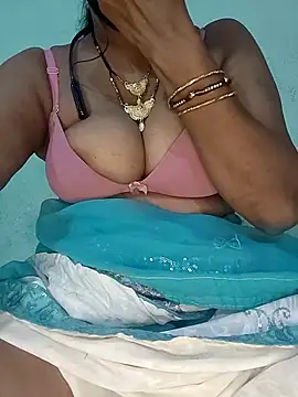 Snapshot of Hotty-Monaa chatting on 09-11-25, 05:13 Hotty-Monaa online show from 09-11-25, 05:13