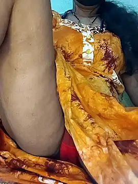 Snapshot of Hotty-Monaa chatting on 09-16-25, 05:03 Hotty-Monaa online show from 09-16-25, 05:03