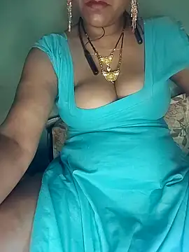 Snapshot of Hotty-Monaa chatting on 09-22-25, 04:53 Hotty-Monaa online show from 09-22-25, 04:53