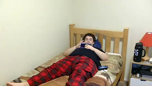 Snapshot of Breyyyyyyyy chatting on 11-06-25, 08:43 Breyyyyyyyy online show from 11-06-25, 08:43