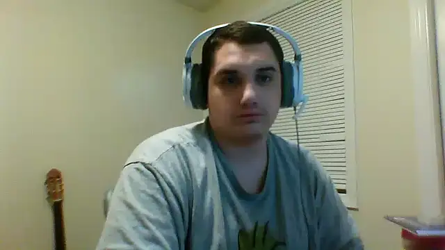 Snapshot of Breyyyyyyyy chatting on 01-18-26, 02:15 Breyyyyyyyy online show from 01-18-26, 02:15