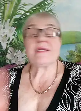 Snapshot of VioletSweet5566 chatting on 10-06-25, 01:19 VioletSweet5566 online show from 10-06-25, 01:19