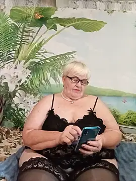 Snapshot of VioletSweet5566 chatting on 07-06-26, 07:27 VioletSweet5566 online show from 07-06-26, 07:27