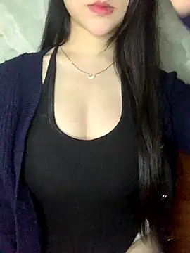 Lyly11 online show from 12-19-25, 01:56