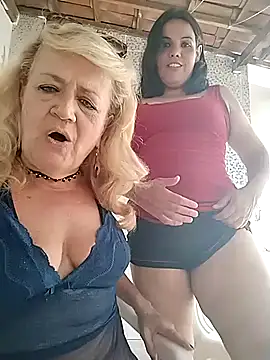 Snapshot of Belladama61 chatting on 11-28-25, 11:46 Belladama61 online show from 11-28-25, 11:46