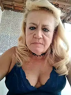 Snapshot of Belladama61 chatting on 12-21-25, 11:17 Belladama61 online show from 12-21-25, 11:17