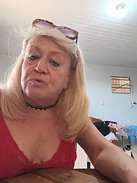 Snapshot of Belladama61 chatting on 06-11-26, 11:19 Belladama61 online show from 06-11-26, 11:19