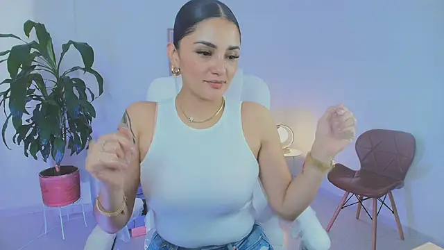 Snapshot of Julieta92_ chatting on 05-08-26, 09:09 Julieta92 online show from 05-08-26, 09:09