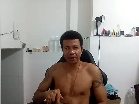 Snapshot of moreno25centimetro chatting on 09-21-25, 12:56 moreno25centimetro online show from 09-21-25, 12:56