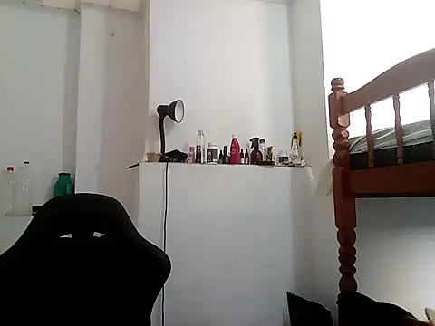 Snapshot of moreno25centimetro chatting on 10-05-25, 10:35 moreno25centimetro online show from 10-05-25, 10:35