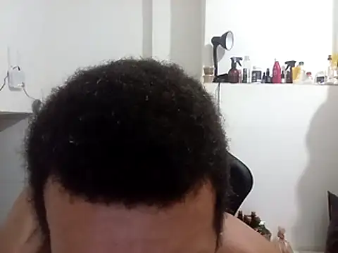 Snapshot of moreno25centimetro chatting on 10-07-25, 08:22 moreno25centimetro online show from 10-07-25, 08:22