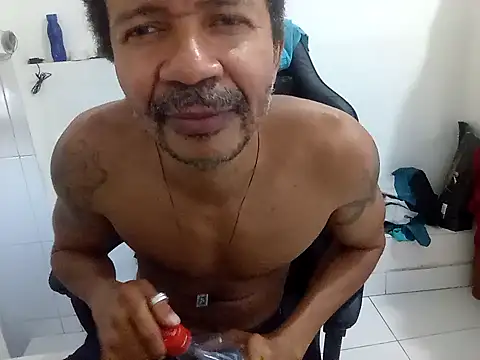 Snapshot of moreno25centimetro chatting on 10-25-25, 06:13 moreno25centimetro online show from 10-25-25, 06:13