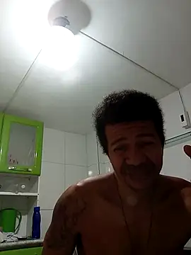 Snapshot of moreno25centimetro chatting on 11-21-25, 10:14 moreno25centimetro online show from 11-21-25, 10:14