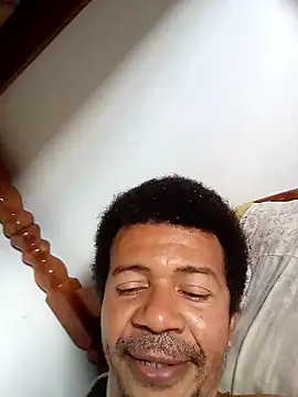 Snapshot of moreno25centimetro chatting on 11-24-25, 01:22 moreno25centimetro online show from 11-24-25, 01:22