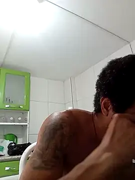 Snapshot of moreno25centimetro chatting on 12-02-25, 01:17 moreno25centimetro online show from 12-02-25, 01:17