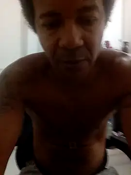 Snapshot of moreno25centimetro chatting on 01-09-26, 01:36 moreno25centimetro online show from 01-09-26, 01:36