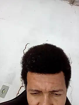 Snapshot of moreno25centimetro chatting on 02-11-26, 01:27 moreno25centimetro online show from 02-11-26, 01:27