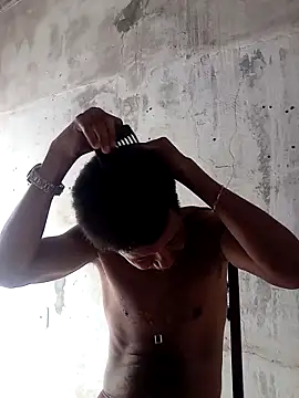 Snapshot of moreno25centimetro chatting on 02-26-26, 01:54 moreno25centimetro online show from 02-26-26, 01:54