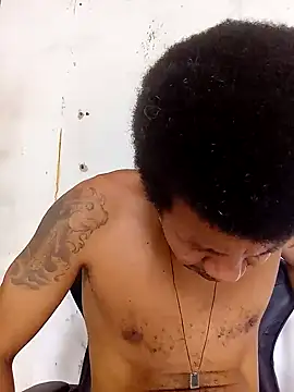 Snapshot of moreno25centimetro chatting on 03-02-26, 12:23 moreno25centimetro online show from 03-02-26, 12:23