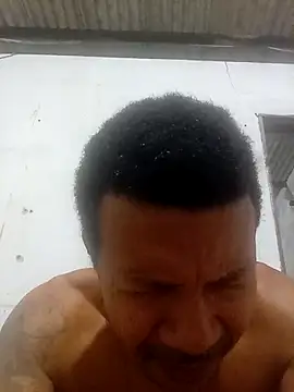 Snapshot of moreno25centimetro chatting on 03-14-26, 09:53 moreno25centimetro online show from 03-14-26, 09:53