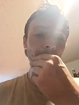 Snapshot of RichardW chatting on 09-16-25, 03:07 RichardW online show from 09-16-25, 03:07